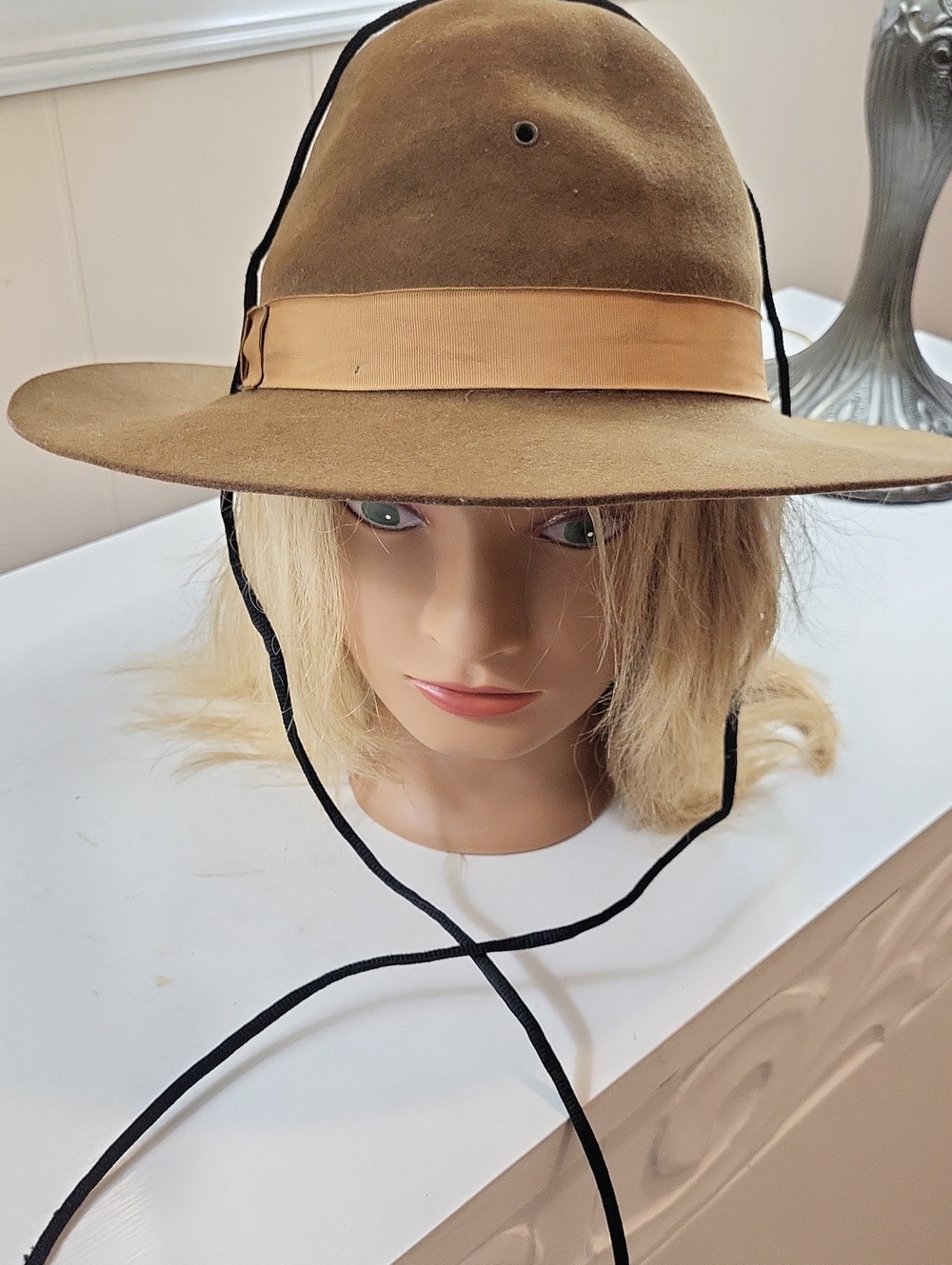 Vtg. Broner Men's Military Tan Wool Felt Outback Hat with Chin Cord